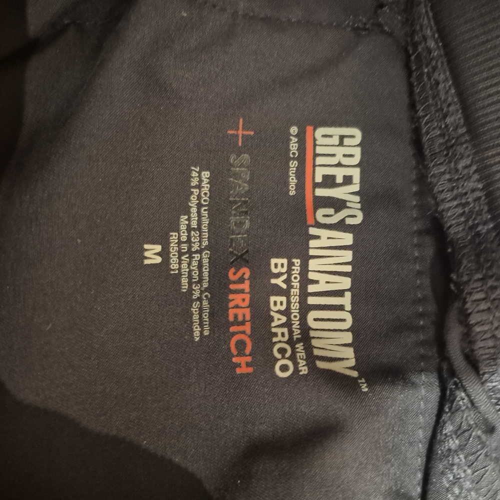 Grey's Anatomy Women's Charcoal Jogger Pants with Cargo Pocket - Picture 6 of 7